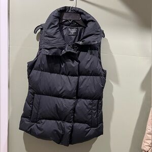 Athleta Women's Puffer Vest